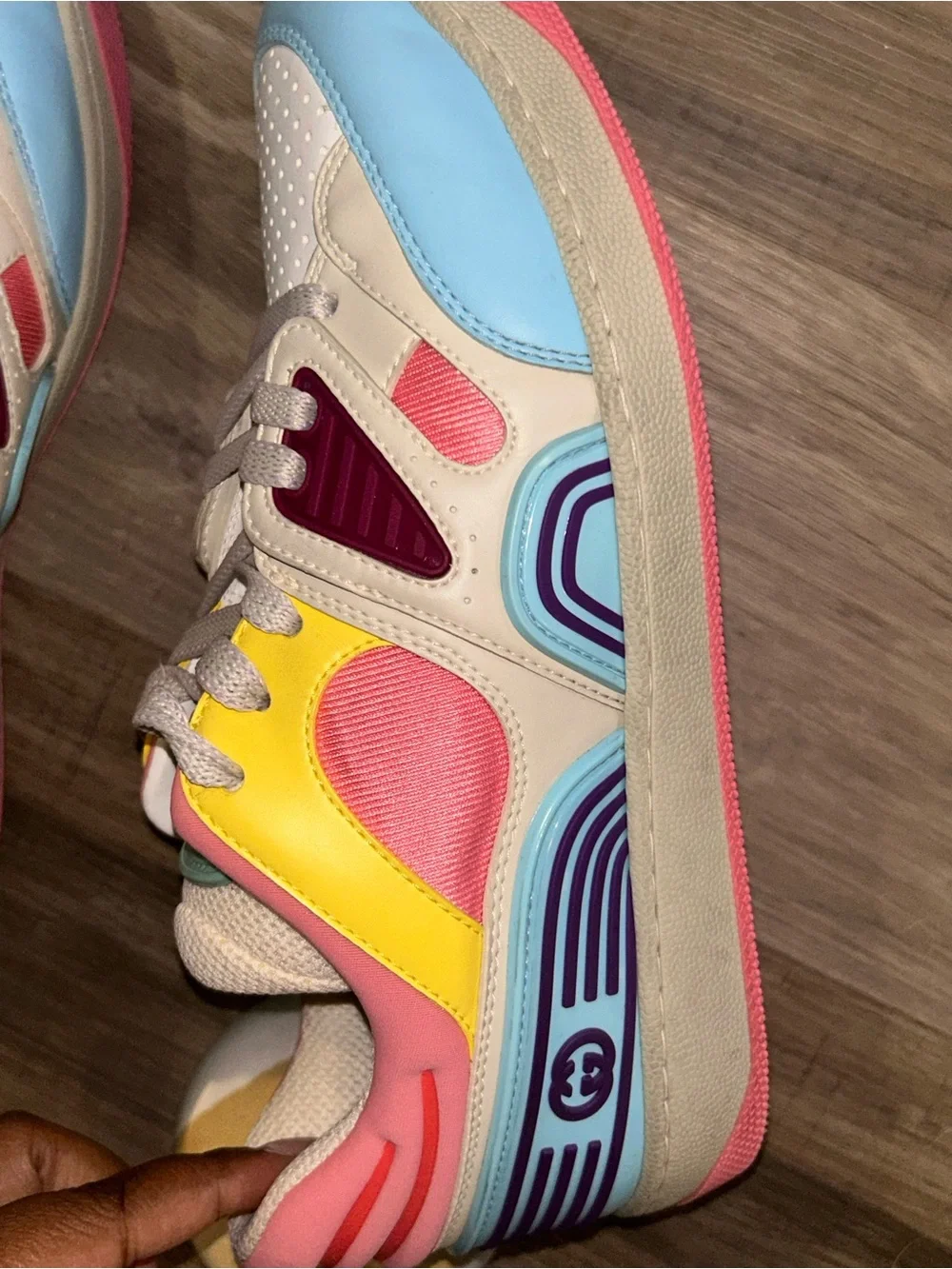 Gucci Demetra Womens Basket Low-Top Sneakers- SIZE 37
